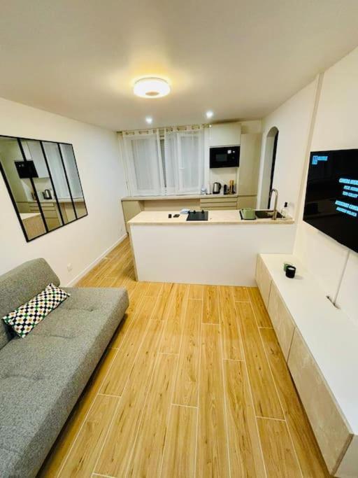 Joli Appartement Renove Incluant Parking A 10 Min De Paris Nanterre Zewnętrze zdjęcie