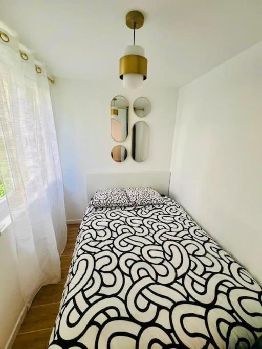 Joli Appartement Renove Incluant Parking A 10 Min De Paris Nanterre Zewnętrze zdjęcie